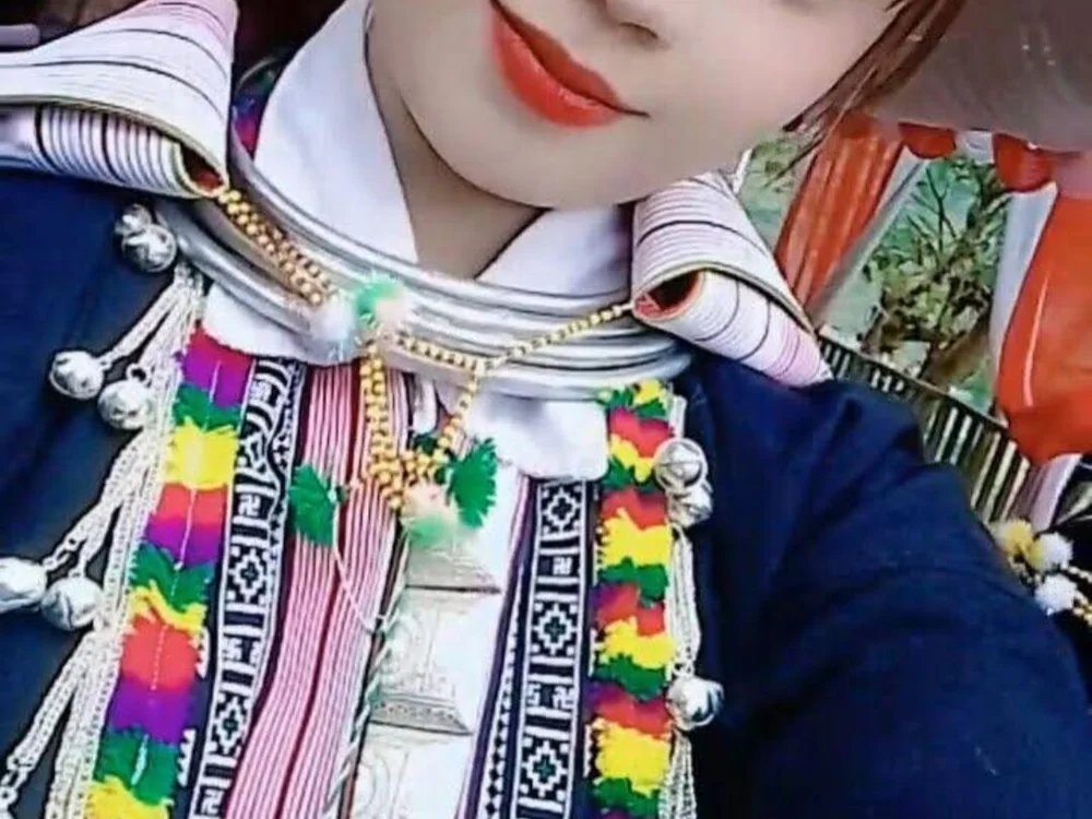 -Cutey-Phay-'s most recent online preview