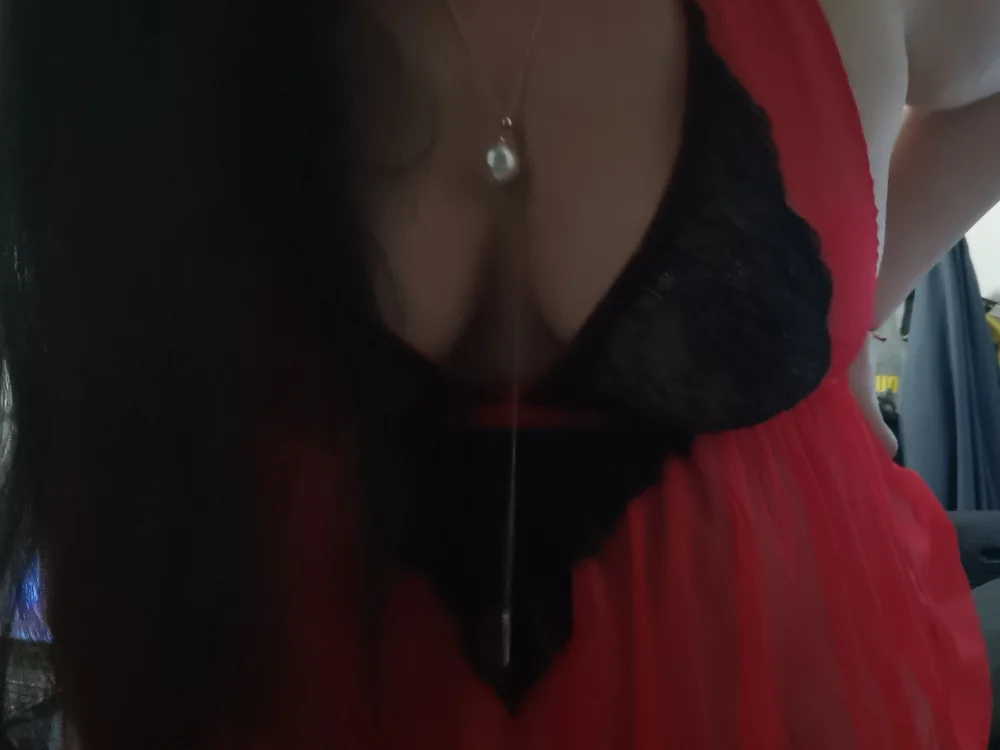 MarriAnna995's Offline Chat Room
