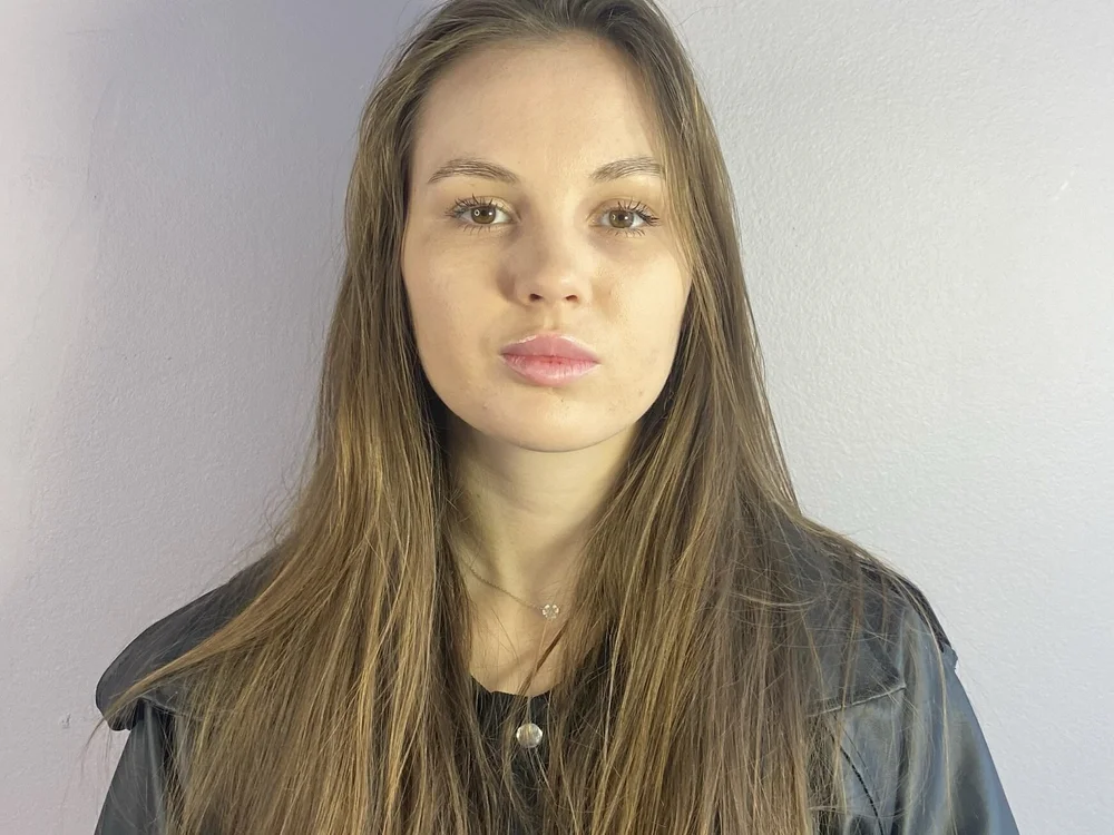 Offline chatovací místnost IraidaDefouw