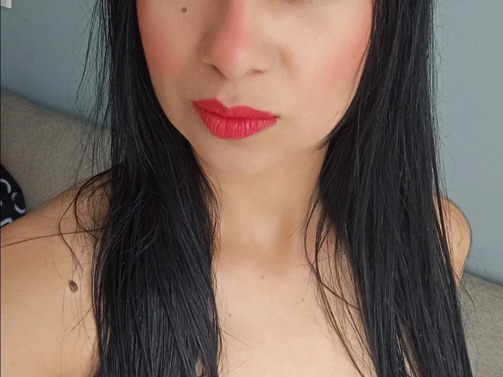 saralunabella Live XXX-Chat