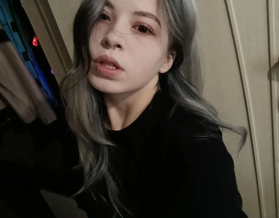MaxineBiglow offline chatrum
