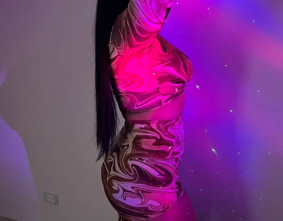venusAss' Offline Chat Room