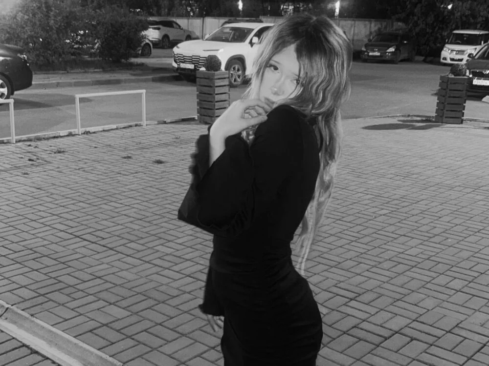 CaseySanchious offline XXX-chat