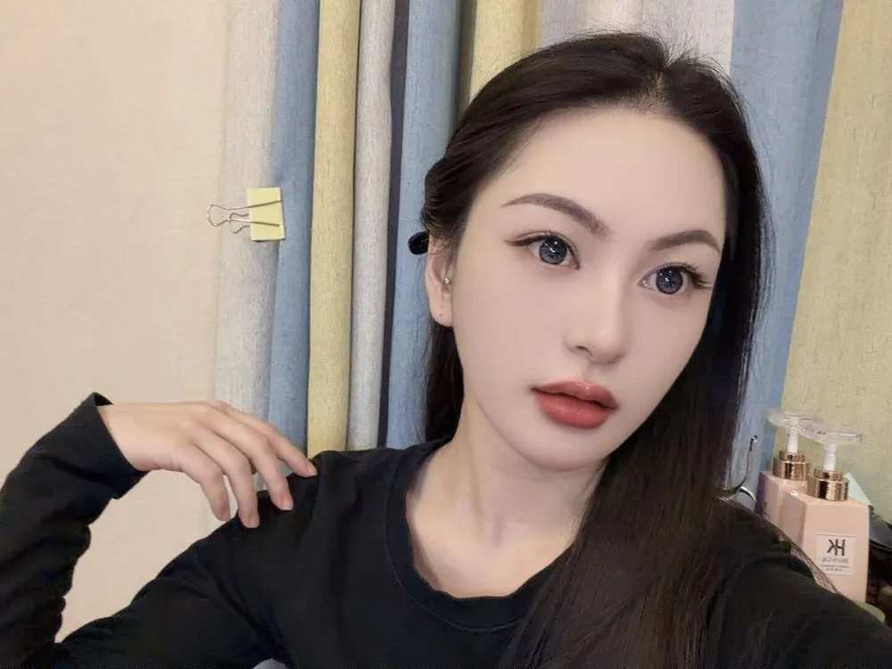meimeiqwe02 Live Sex Cam