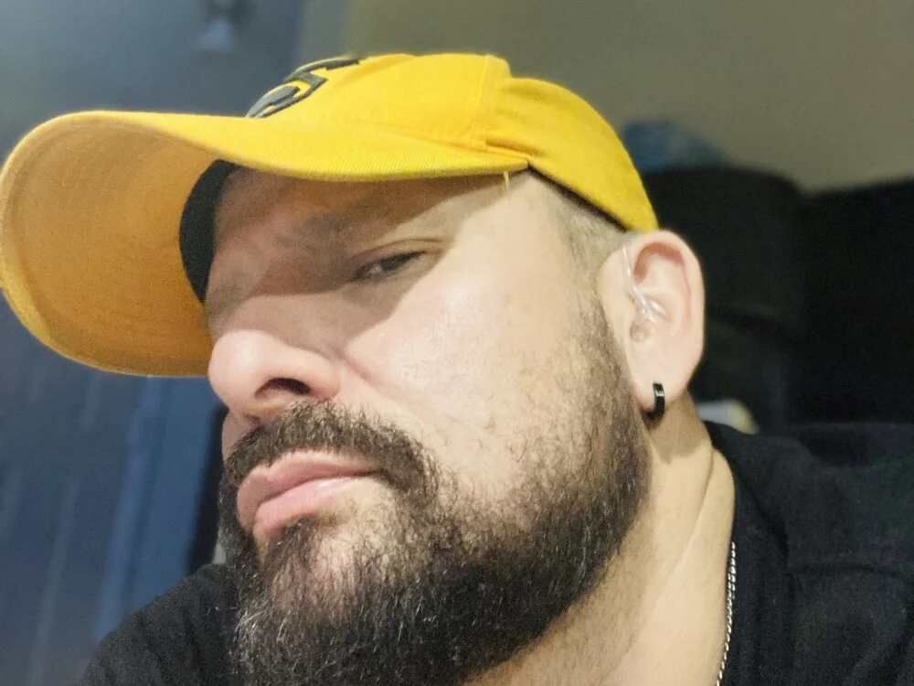 MarcHammond Offline XXX-Chat