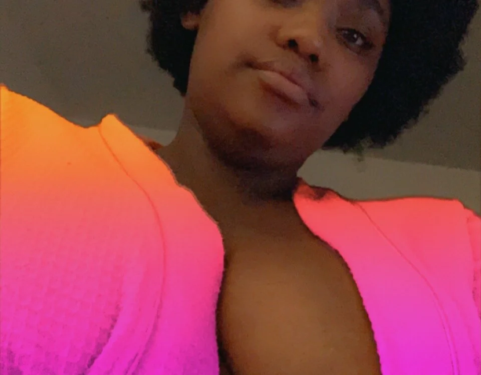 mistress_rose1's Offline XXX Chat