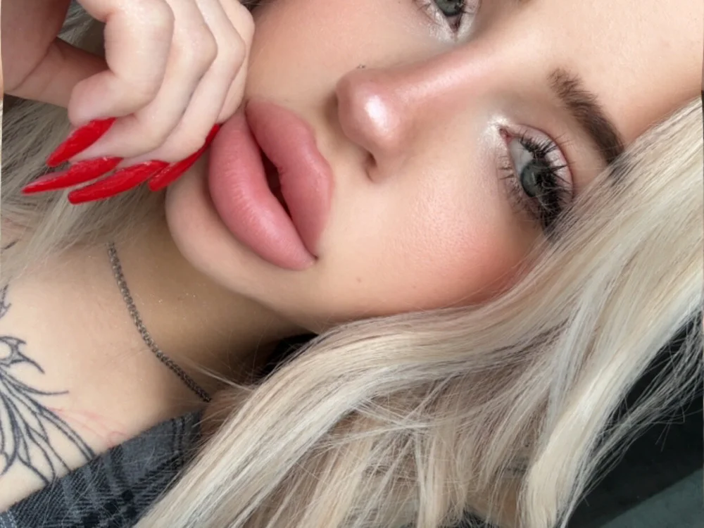 Chloe_moe