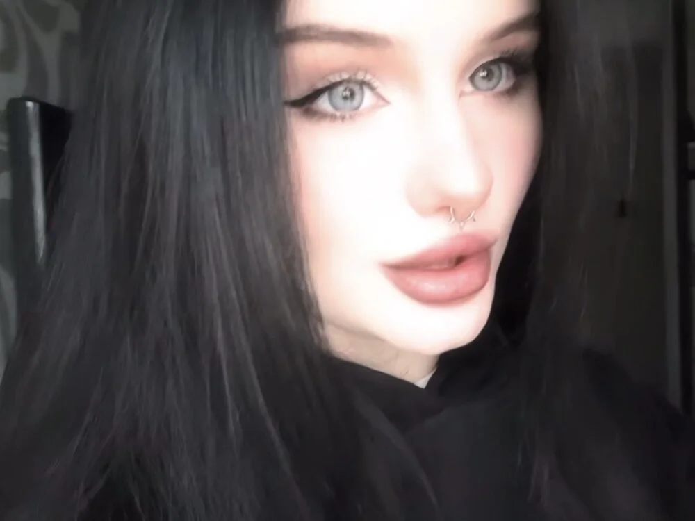 Moon_raven: офлайн-секс-чат