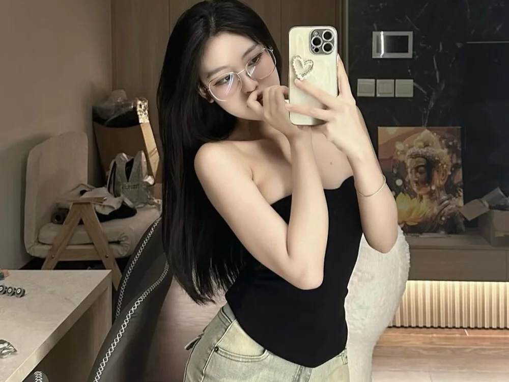 Bonnasexygirl Chat XXX Ngoại tuyến