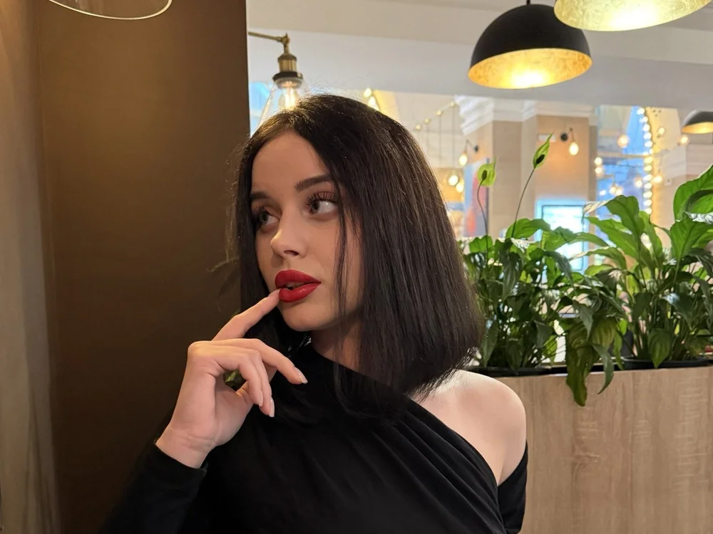 teona__moon's Offline Chat Room