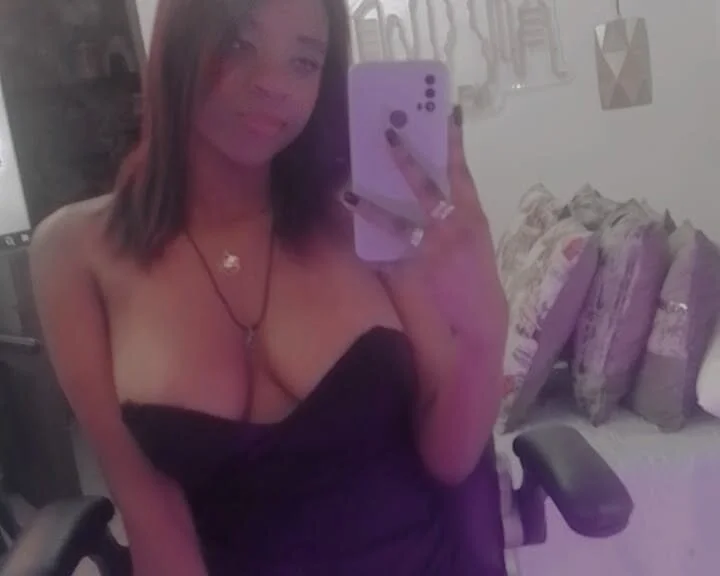 Offline XXX chat modela sabrina_joness