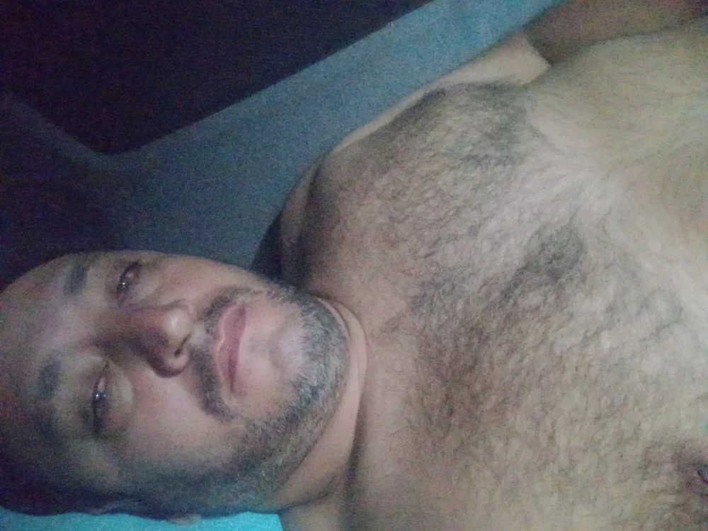 Juninho48 Adlı Modelin Çevrimdışı Sohbet Odası