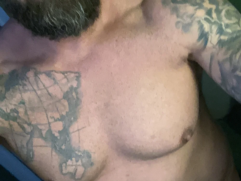 nick826969's Offline XXX Chat