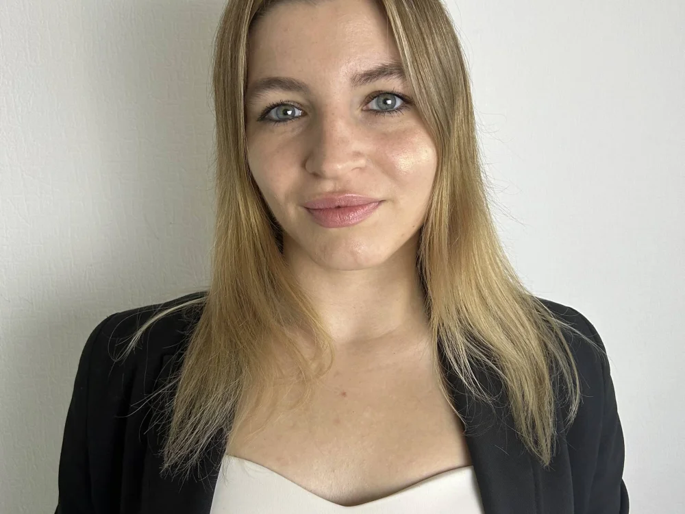 CharityYoung's Offline XXX Chat