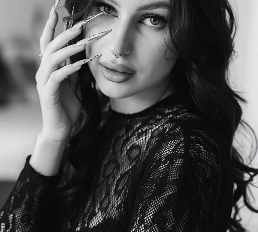 _NoirBella's Offline XXX Chat