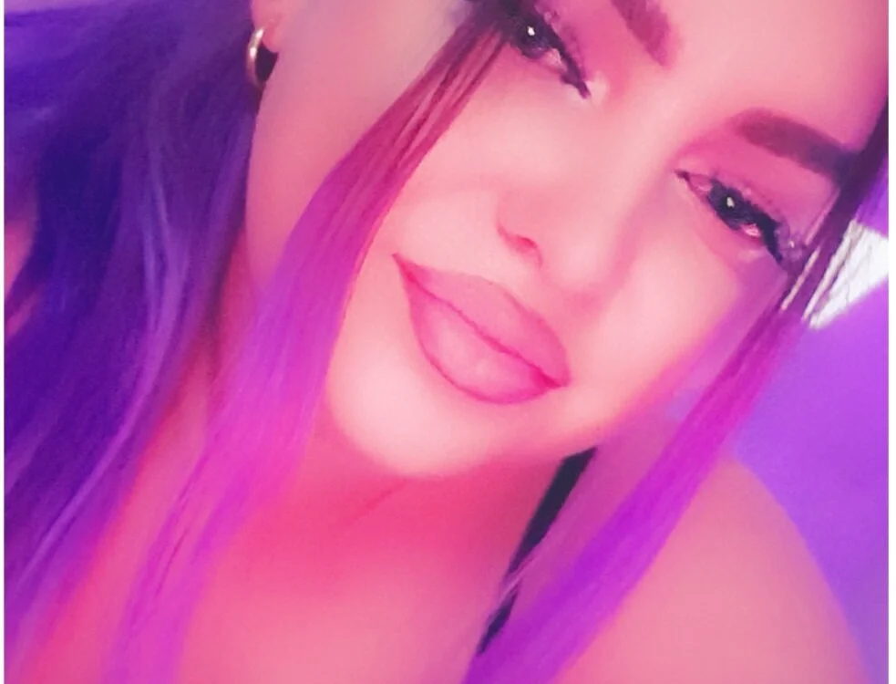 Rosaxsavage's Offline XXX Chat