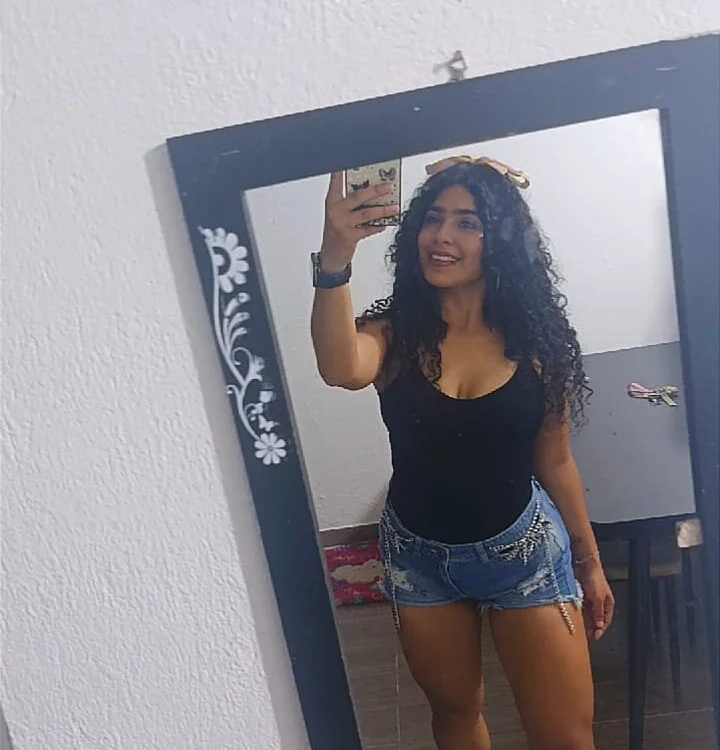 La_Crespa20n Offline XXX chat