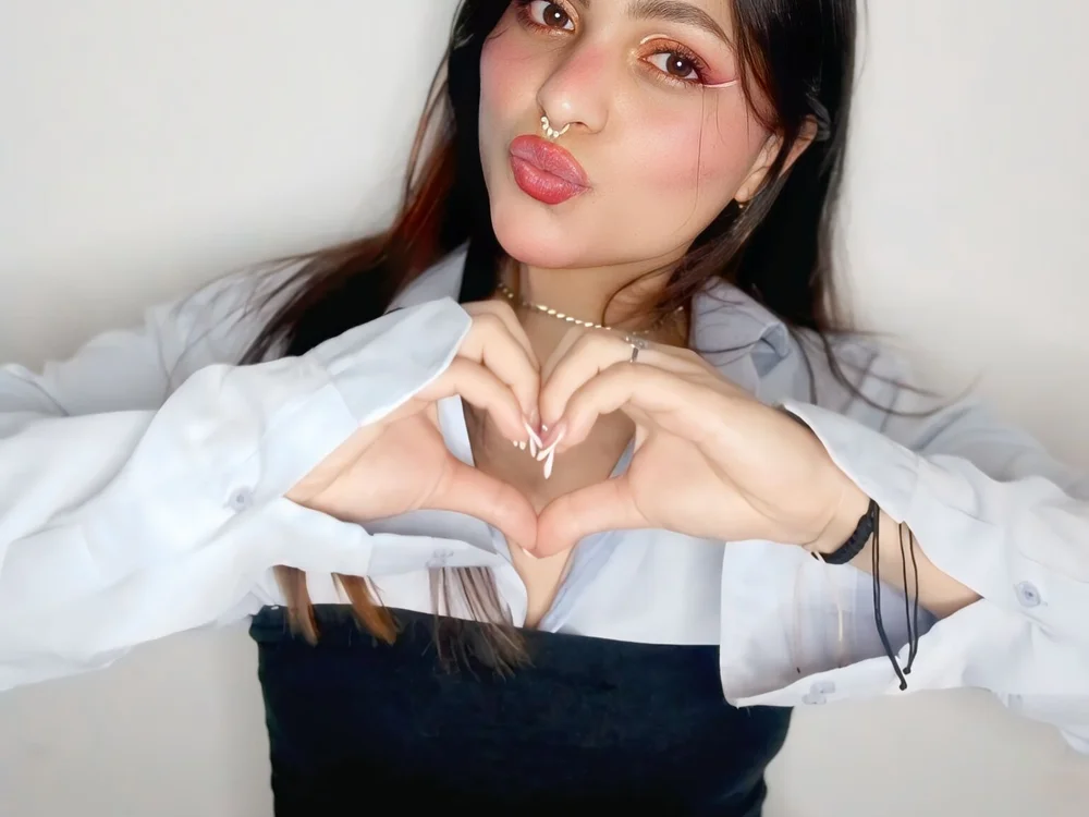 darika__'s Offline Chat Room