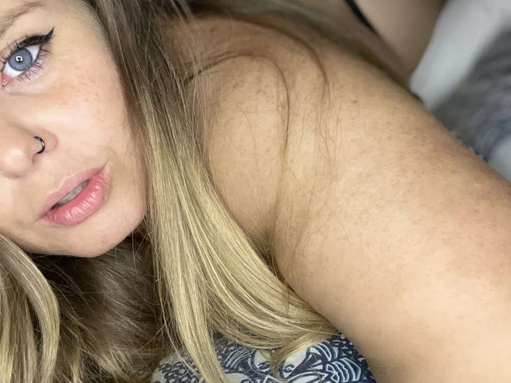 Juicy_LadyJのオフラインXXXチャット