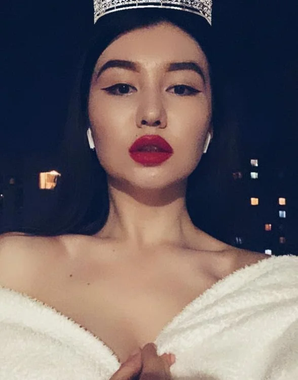 foxy_li offline chatrum