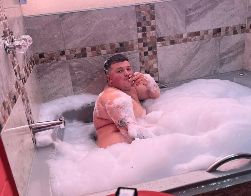 Офлайн-чат XXX AndresChuboi