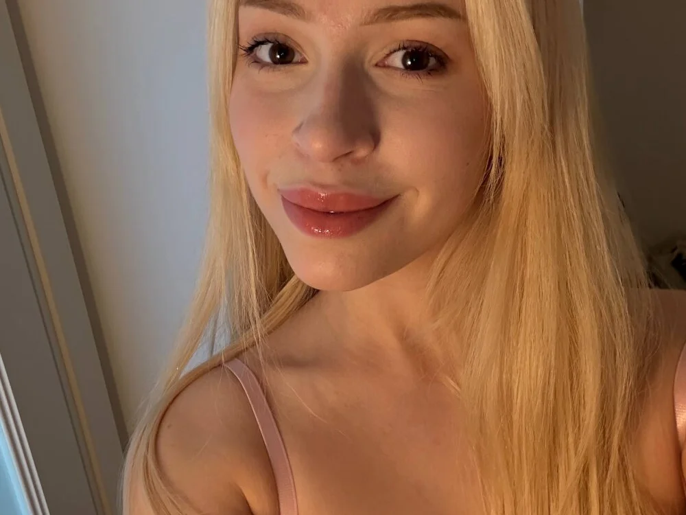 rose_blush's Offline XXX Chat