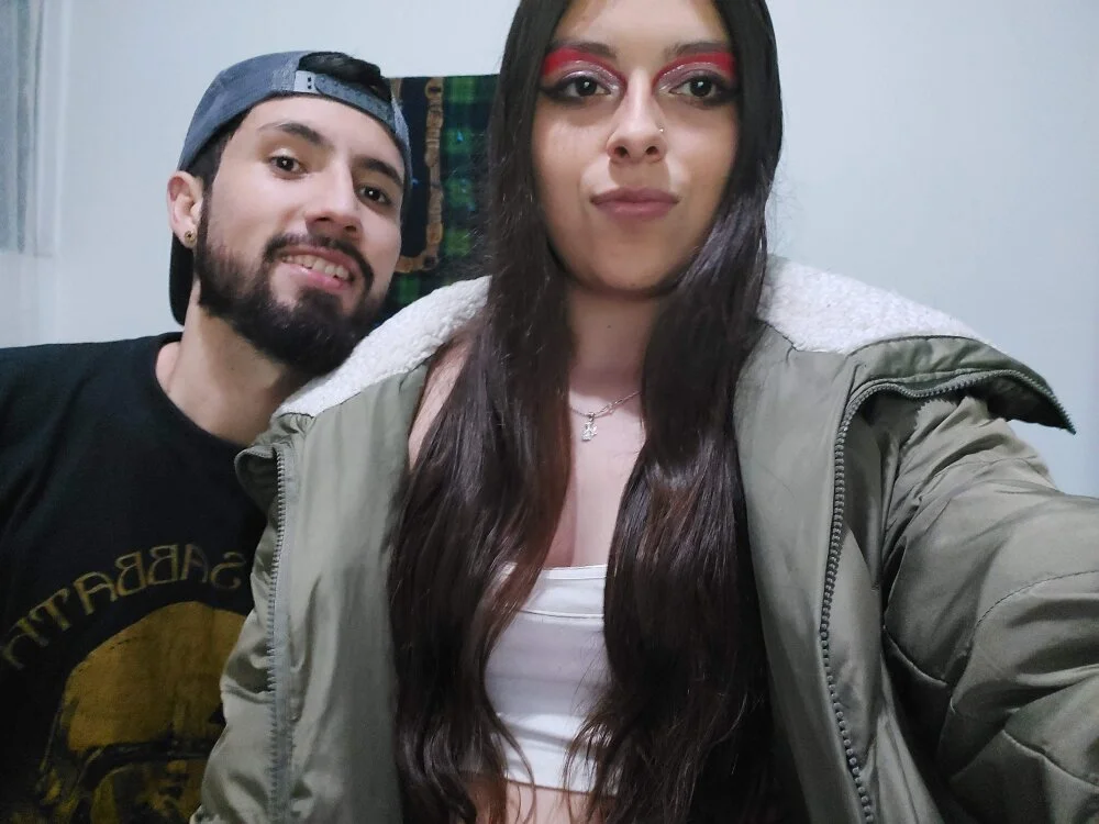 jerryandjessica's Offline XXX Chat