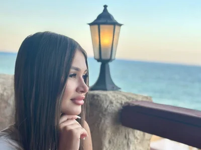 KyssaraPlay on StripChat