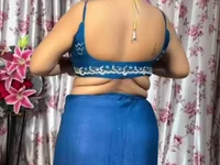 Sluty_Wife_33's Live XXX Chat