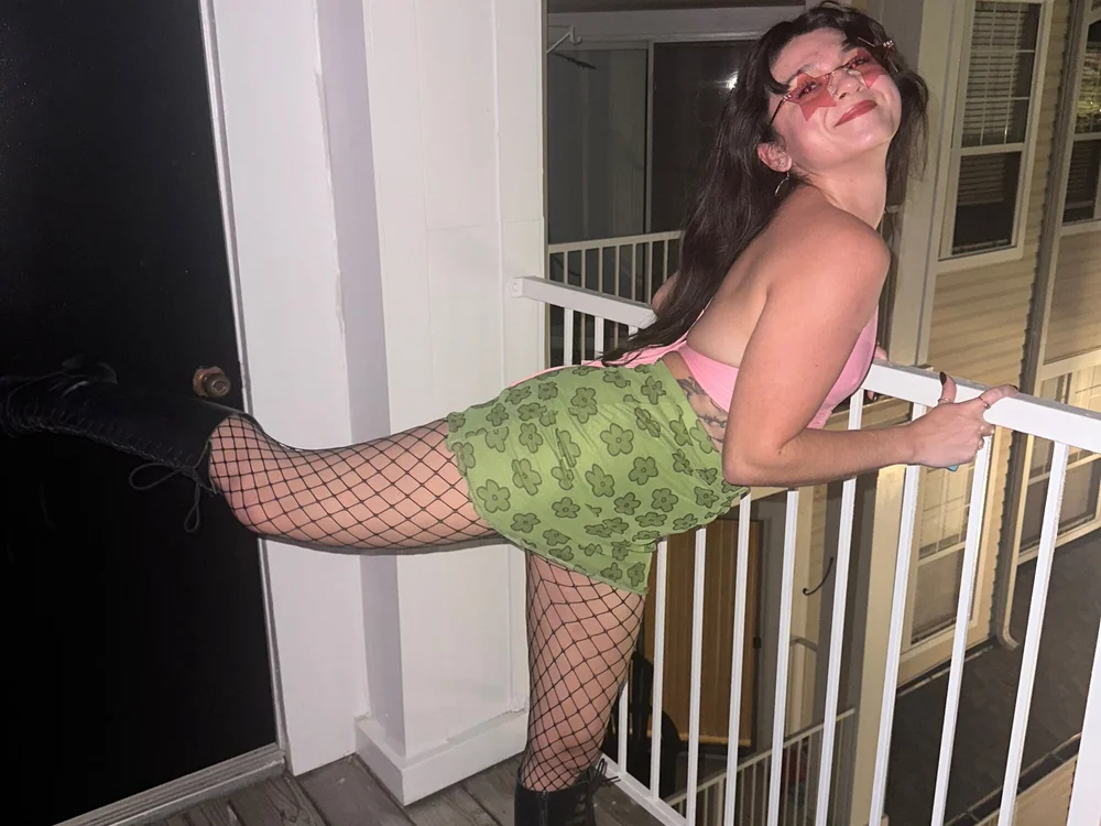 Magickmerryliz's Offline Chat Room