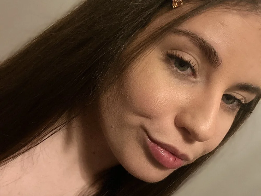 VanessaAnne Adlı Modelin Çevrimdışı XXX Sohbeti