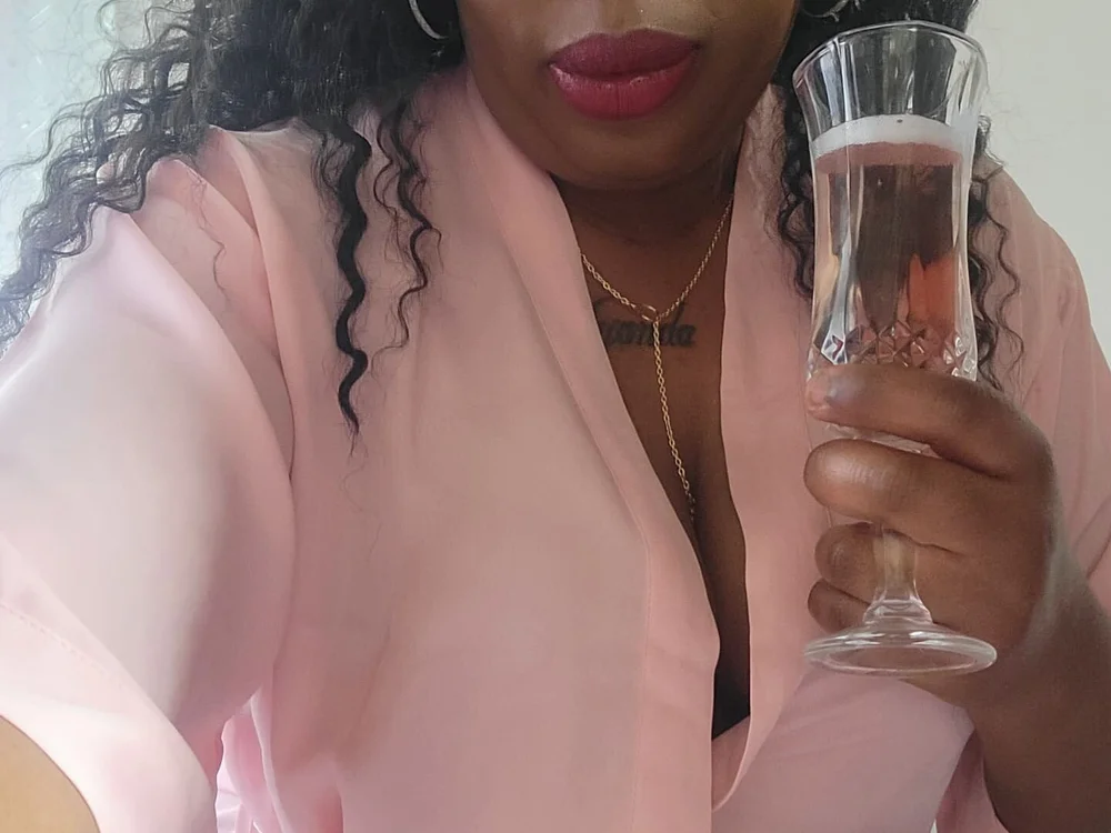 Yummynoma's Offline XXX Chat