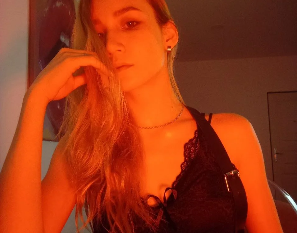 _Lawrence_'s Offline XXX Chat