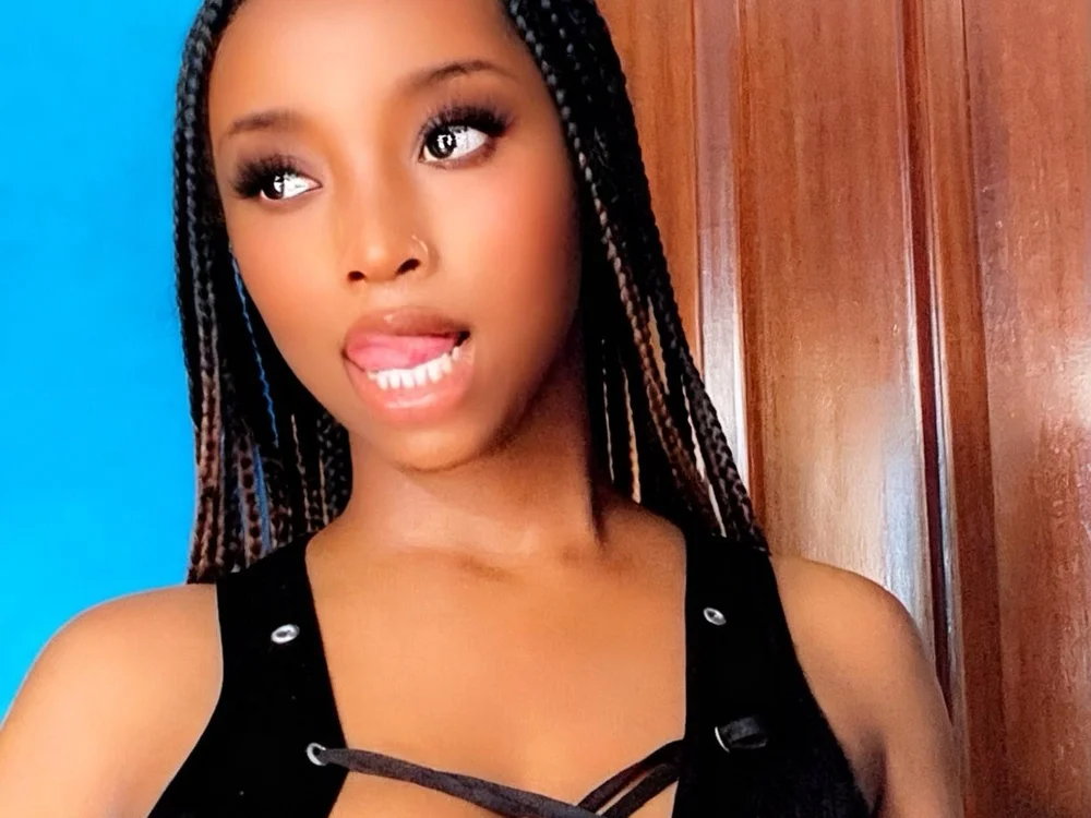 Beauty_Quee offline chatrum