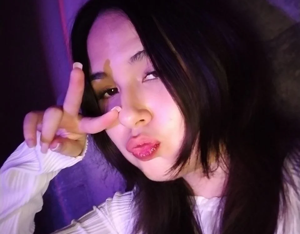 leylamirage's Offline XXX Chat