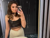 AnnaTeona Adlı Modelin Canlı XXX Sohbeti