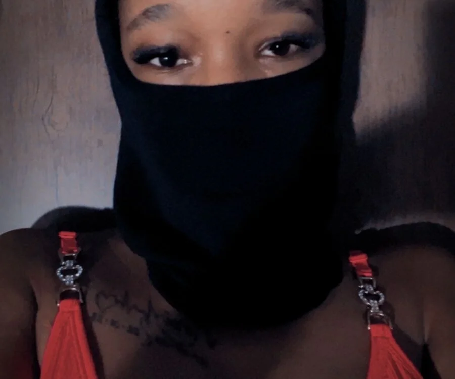Onelovergirl's most recent online preview