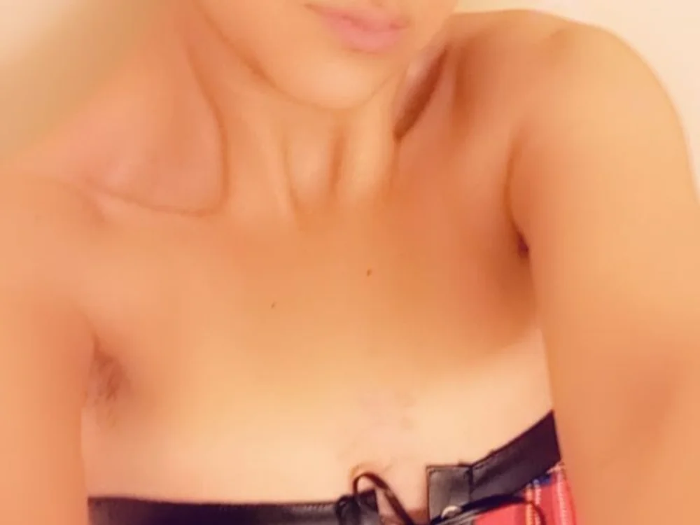 TabithaRogers1's Offline XXX Chat
