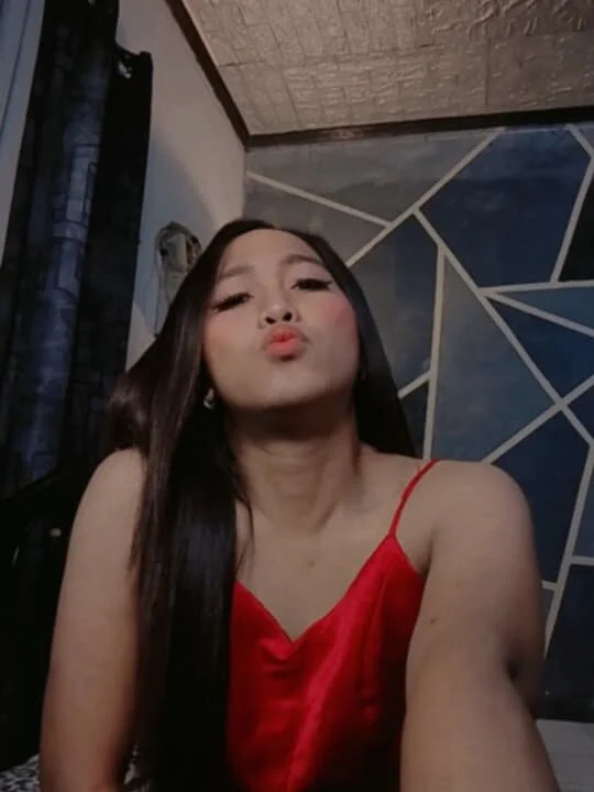 Kelly_Holly's Offline XXX Chat