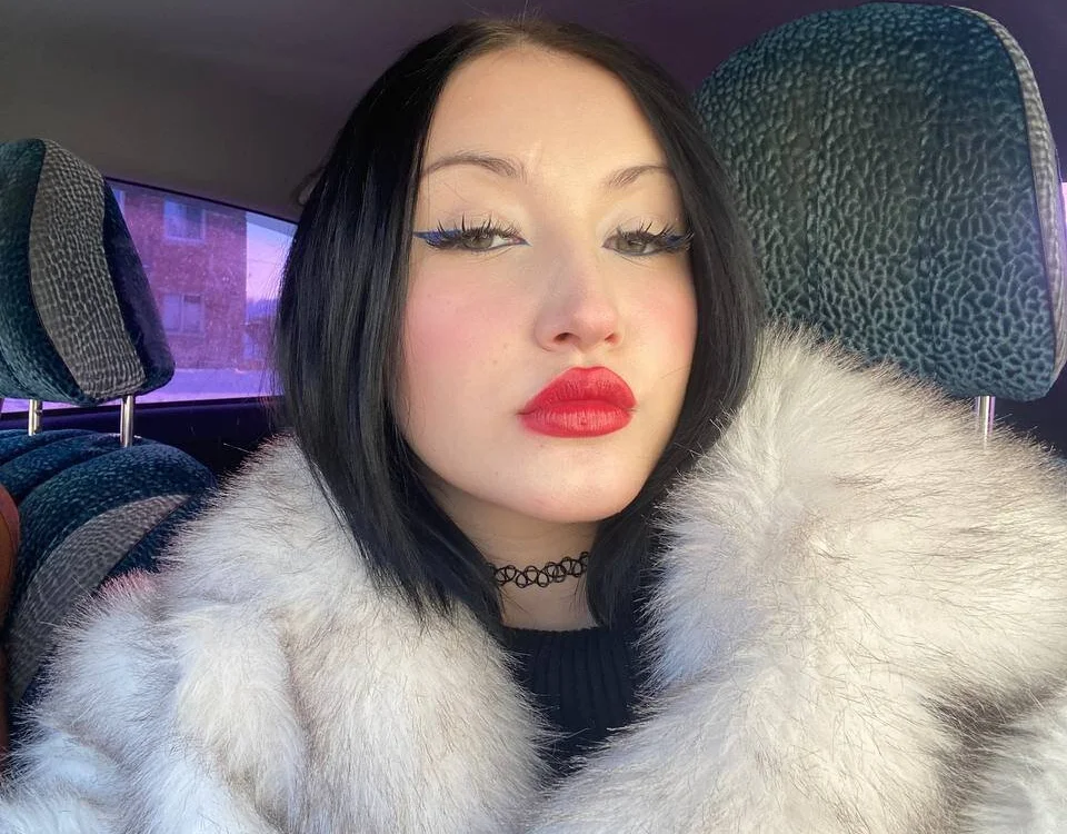 DollyWitch Chat XXX offline