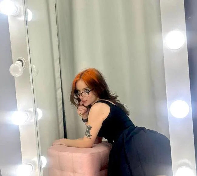 دردشة TheresaBryant الجنسية دون اتصال