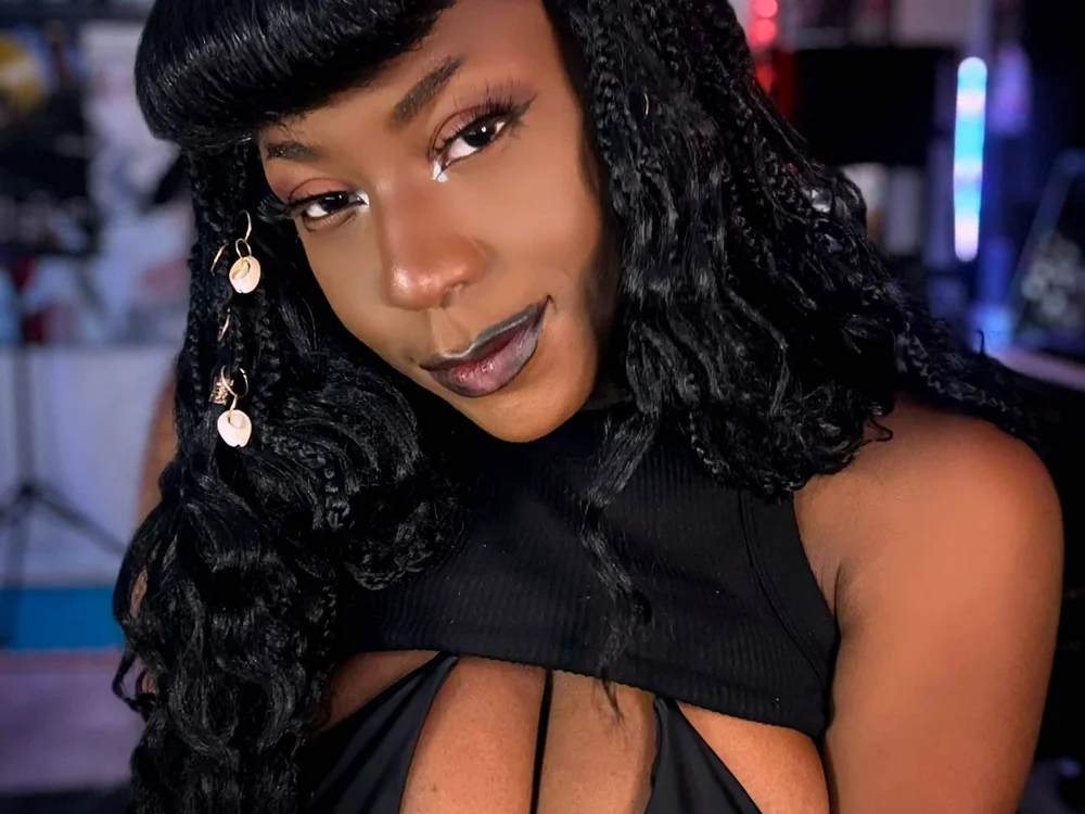 iiitznasanaiii's Offline XXX Chat