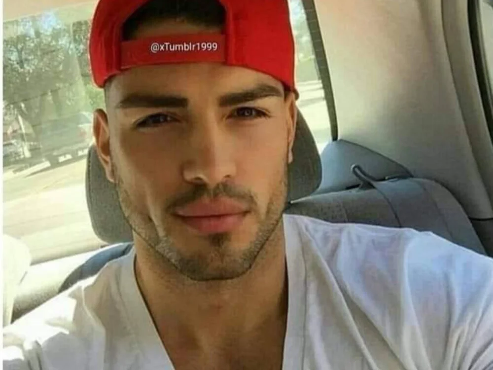 aleds17668 Offline XXX-Chat