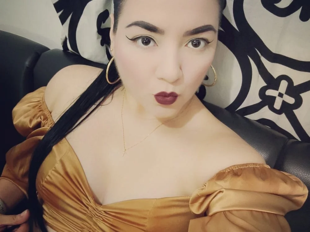 ValerieDark_のオフラインXXXチャット