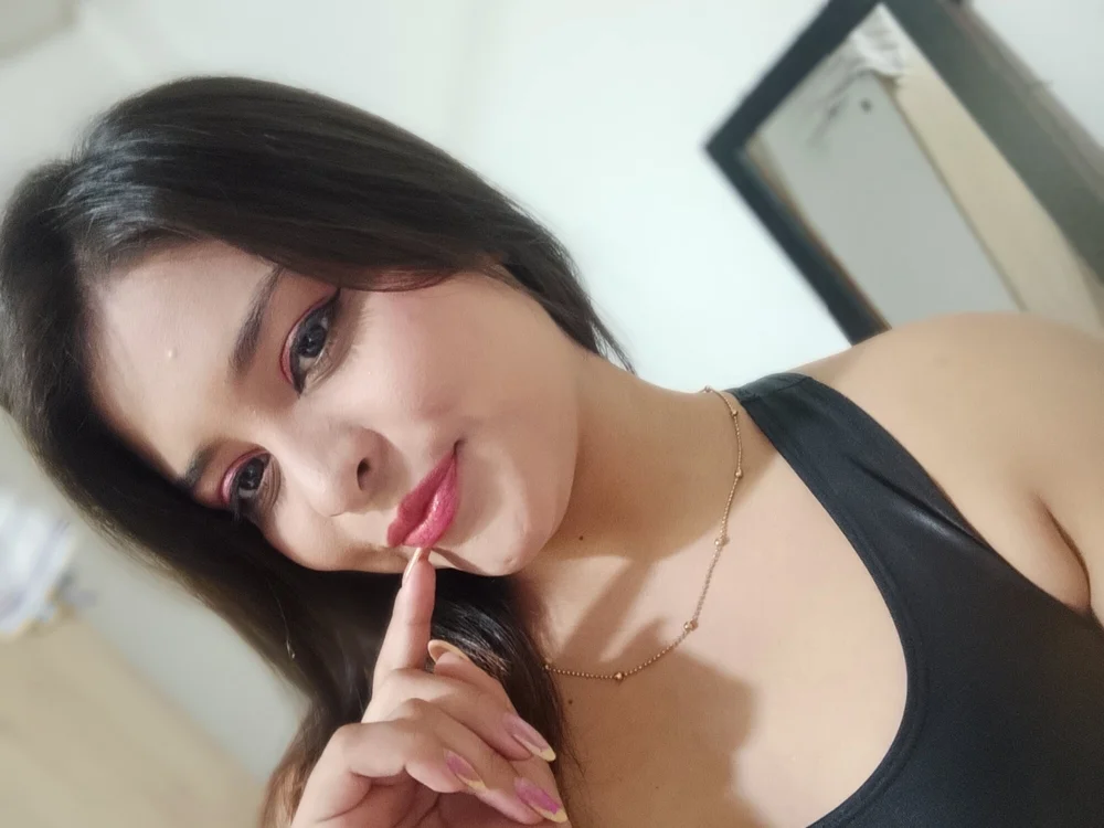 lalilatina's most recent online preview