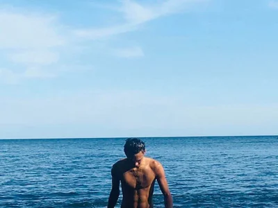 Massive_hunk profile