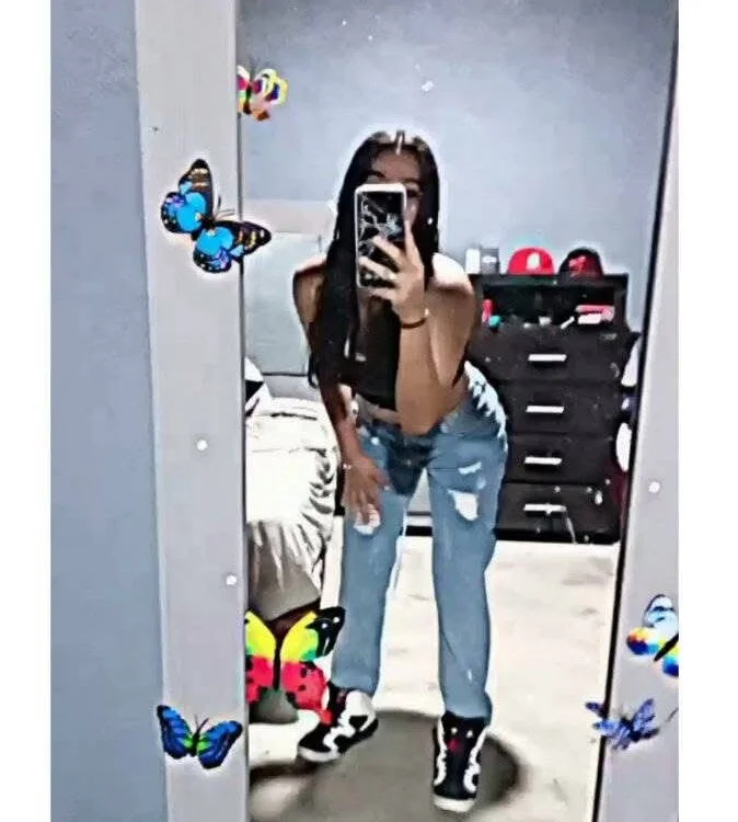 Miarouge_1 offline chatrum