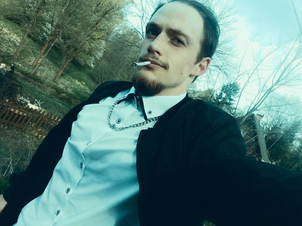 zmrdecek_23 offline chatrum