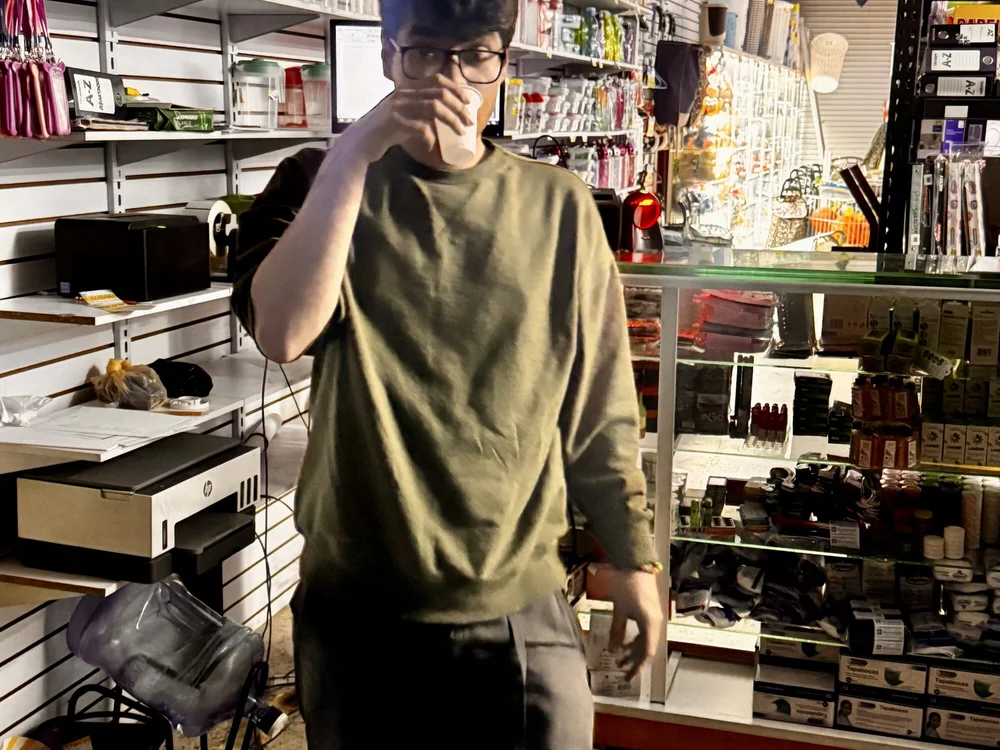 Charly240's Offline Chat Room