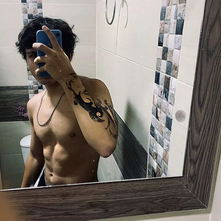 DaViruzz's Offline XXX Chat